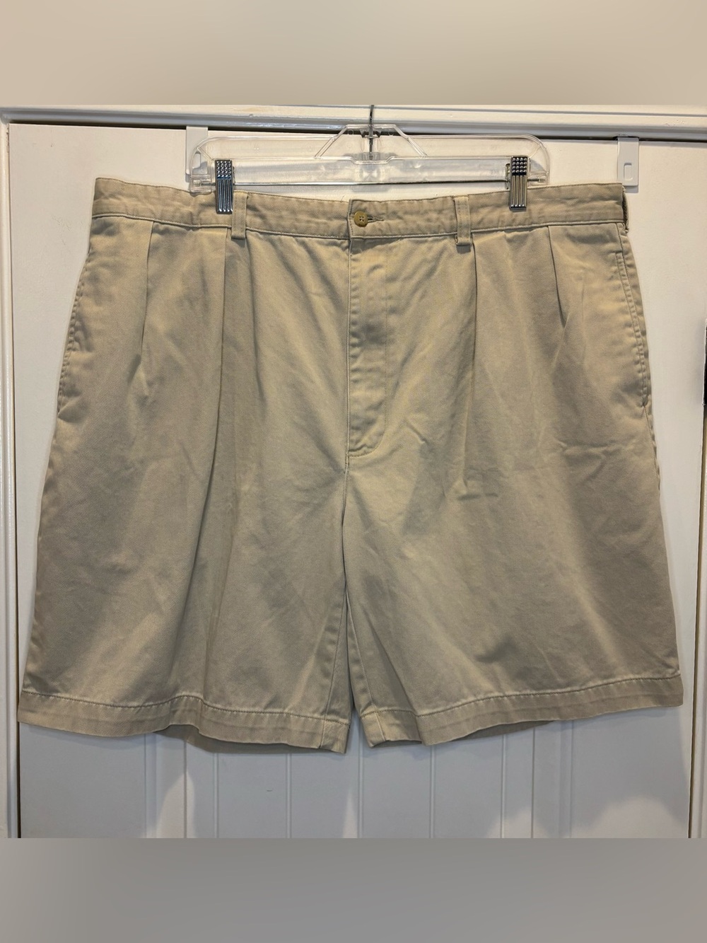 Polo Ralph Lauren Tyler Chino Shorts Men's Size 42/9 Beige Pleated Cotton Casual